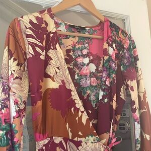 Stunning Lulus Maxi Silk Kimono Tie Dress Longsleeve